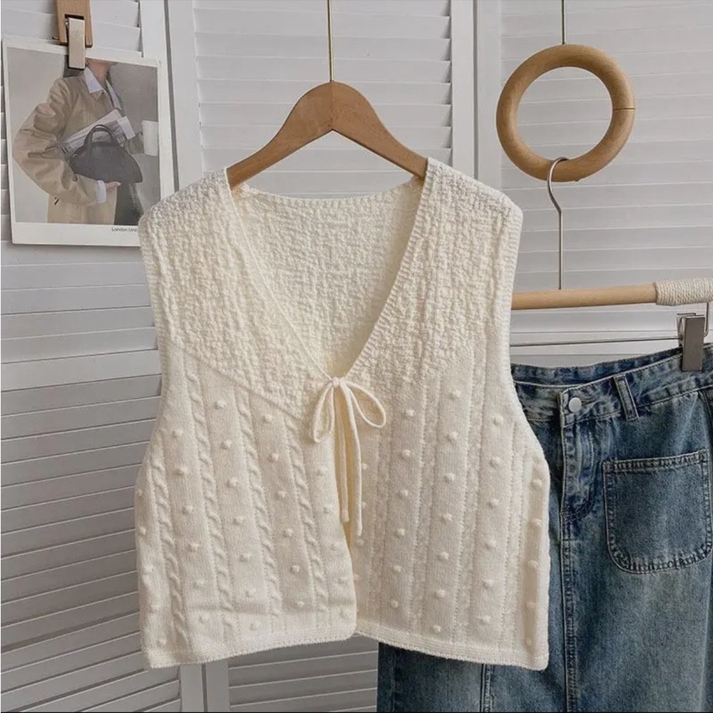 Cream Textured Knit Vest